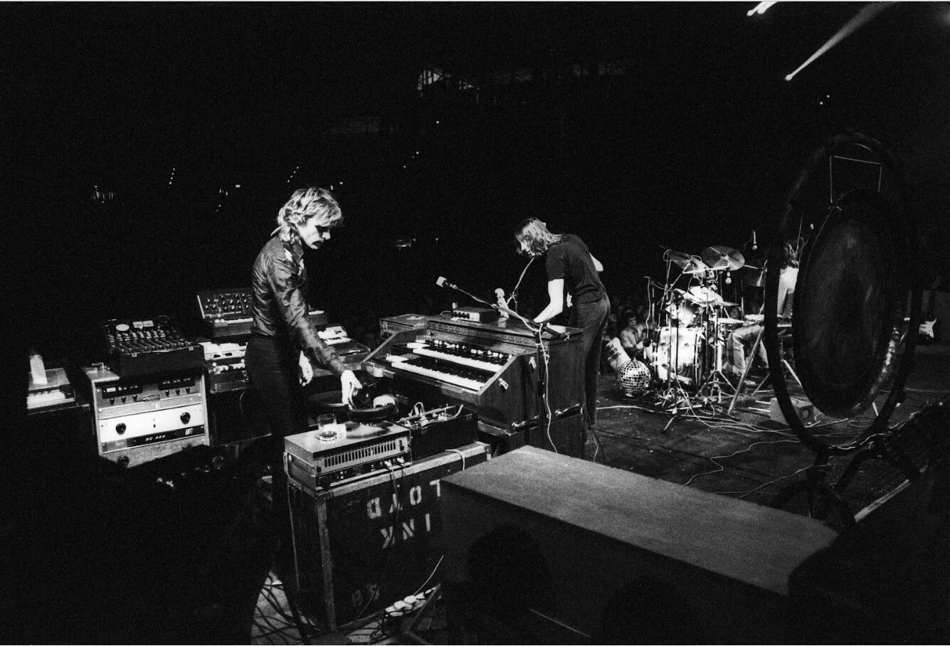 Пинк 1973. Пинк Флойд 1973. Групп Пинк Флойд 1973 г. Pink Floyd Concert 1973. Пинк Флойд 1975 Live.
