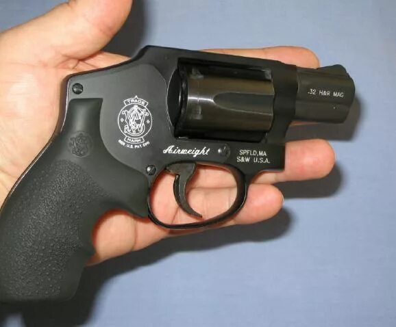 Hfc револьвер. Taurus 44 magnum. Черный магнум. Смит энд вессон 686 4. Черный магнум.