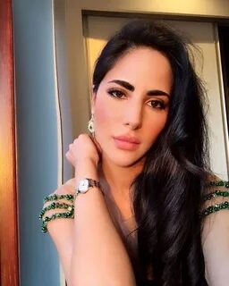Alina rai видео
