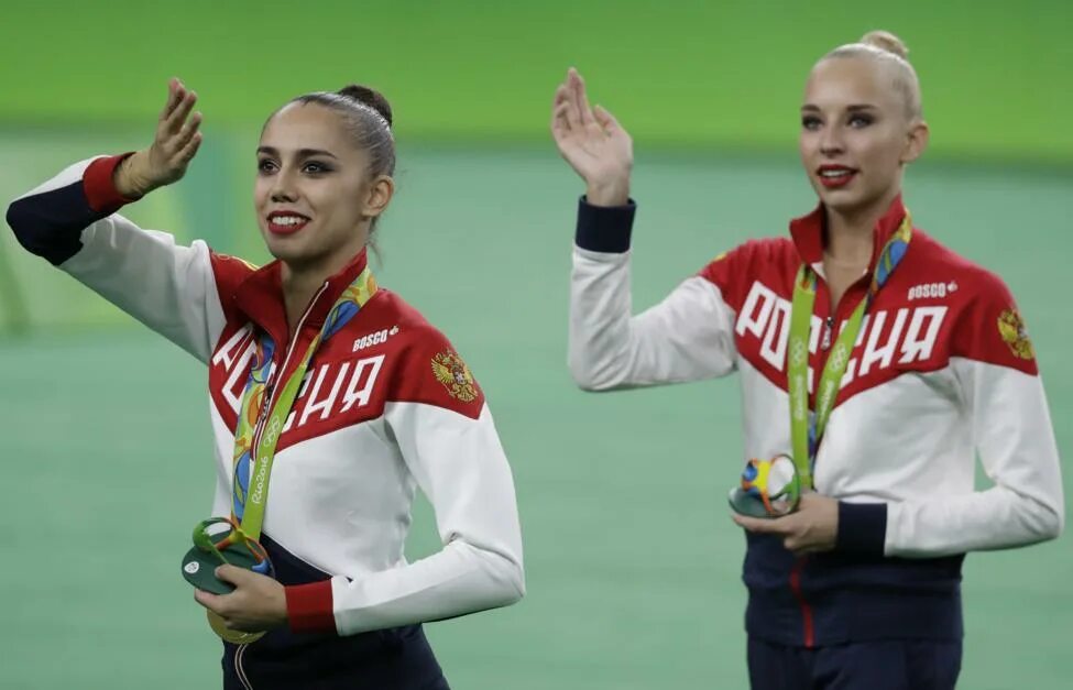 2004 7. 2004 7. Российская гимнастка олимпийская чемпионка 2000 2004. 2004 7. Российская гимнастка чемпионка 2000.