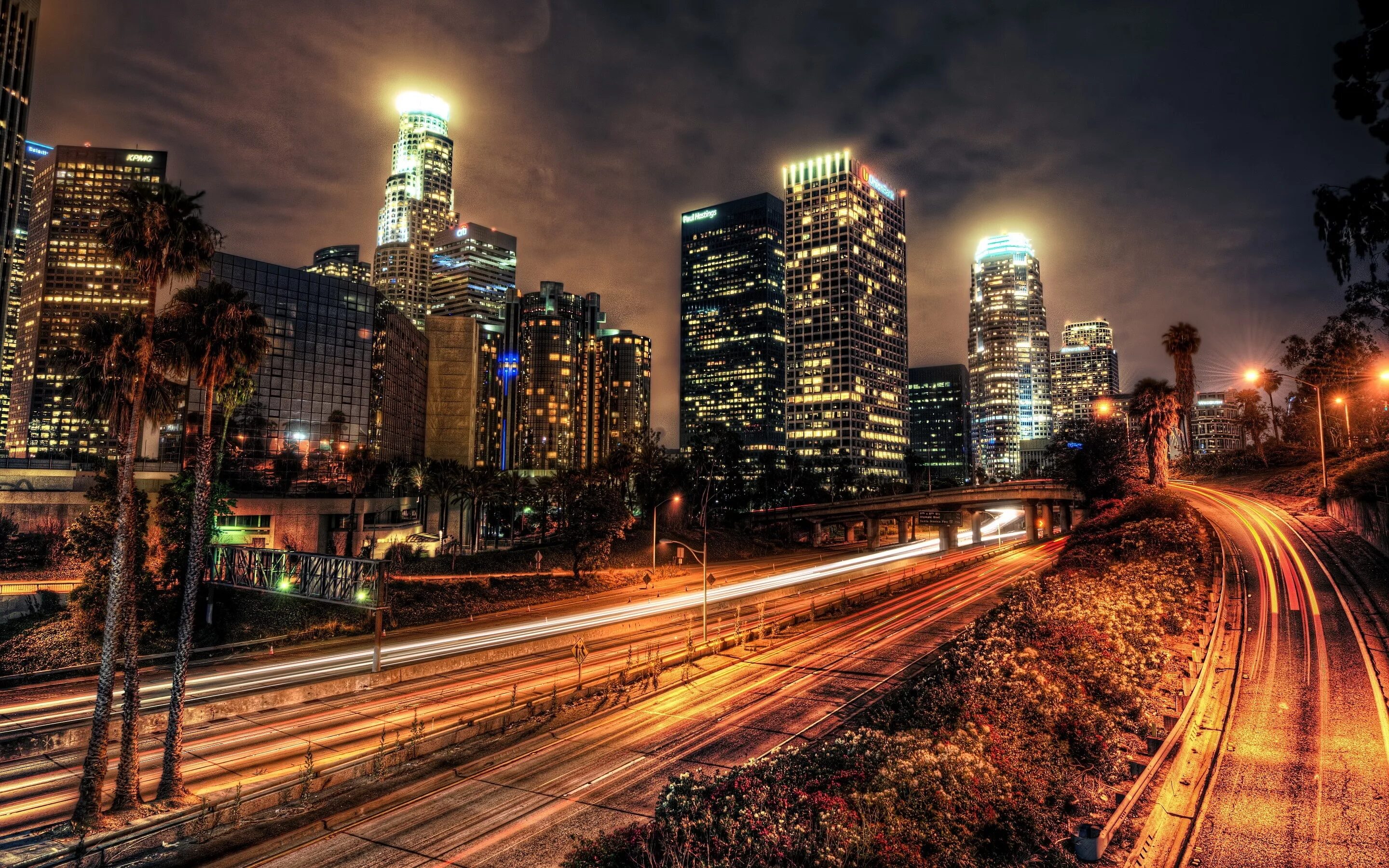 Brown city. Лос-Анджелес. Ночной Лос Анджелес. Лос Анджелес ночью. Найт Сити Лос Анджелес.