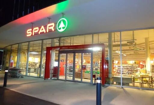 Spar супермаркет. Спар в Великобритании. Spar Польша. Spar Тбилиси. Техно спар 20