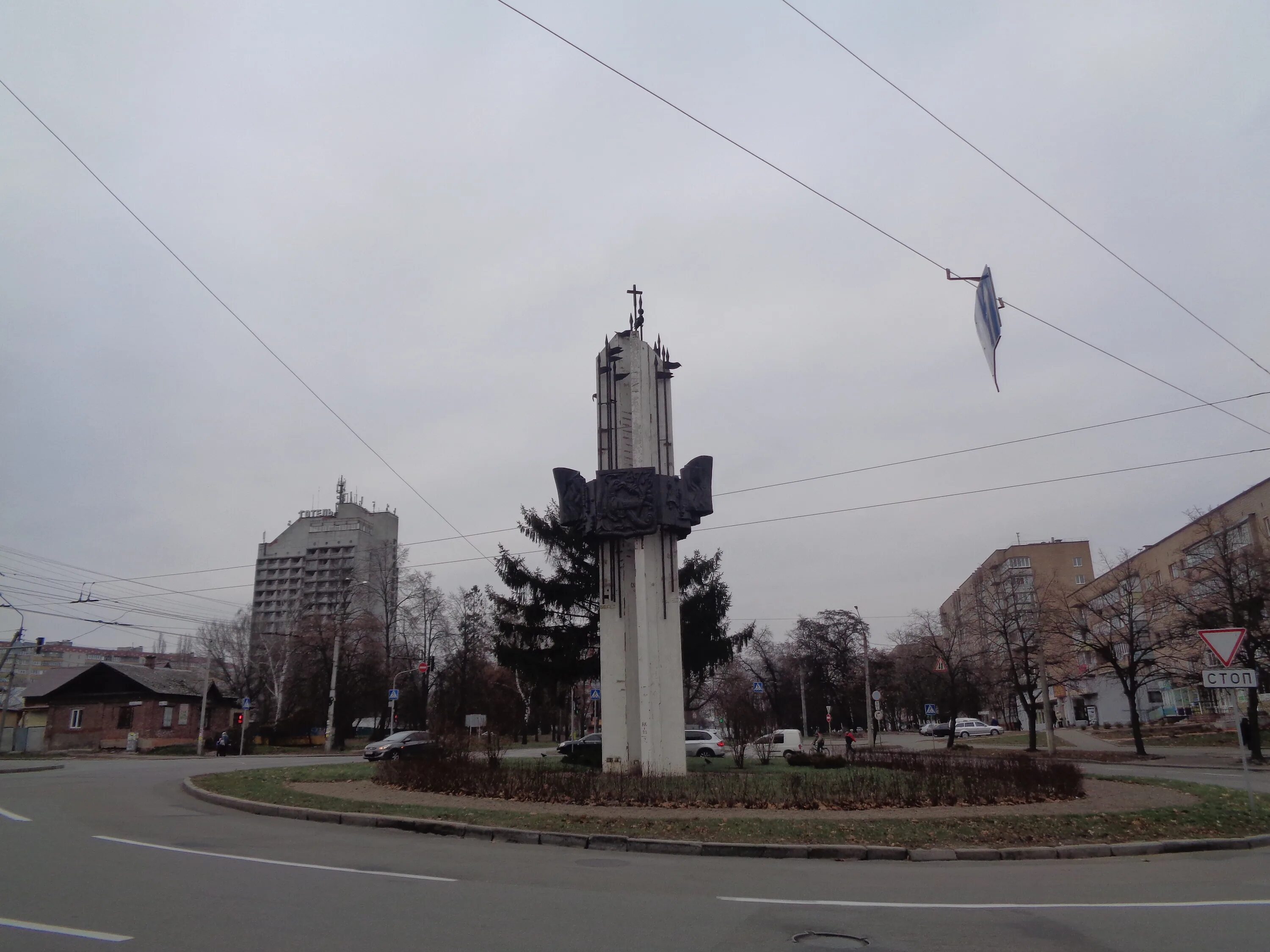 Площадь дружбы народов. Площадь дружбы народов Ташкент. Черкассы площадь дружбы народов. Площадь дружбы Майкоп. Площадь дружбы народов Тбилиси.