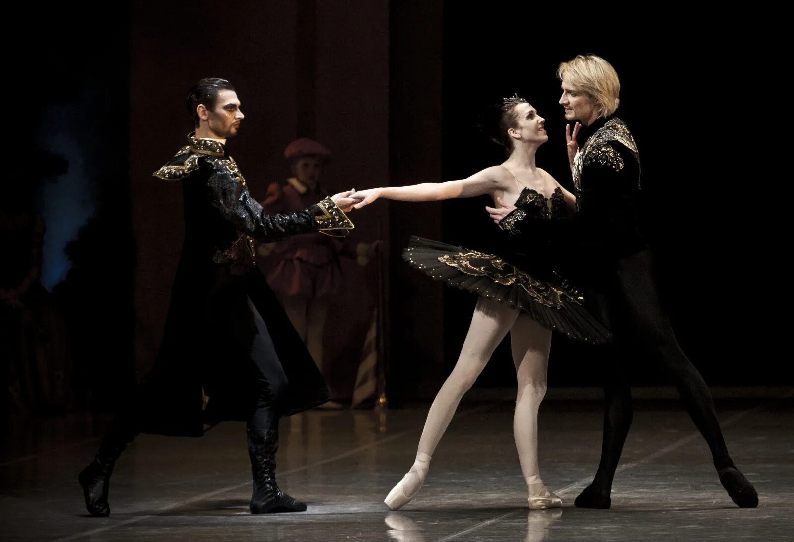 Кристина шапран черноморская телерадиокомпания. Одилия лебедь балет. Балет лебединое озеро одиллия. Соперница одиллии 6 букв. Катульский анатолий артист балета.