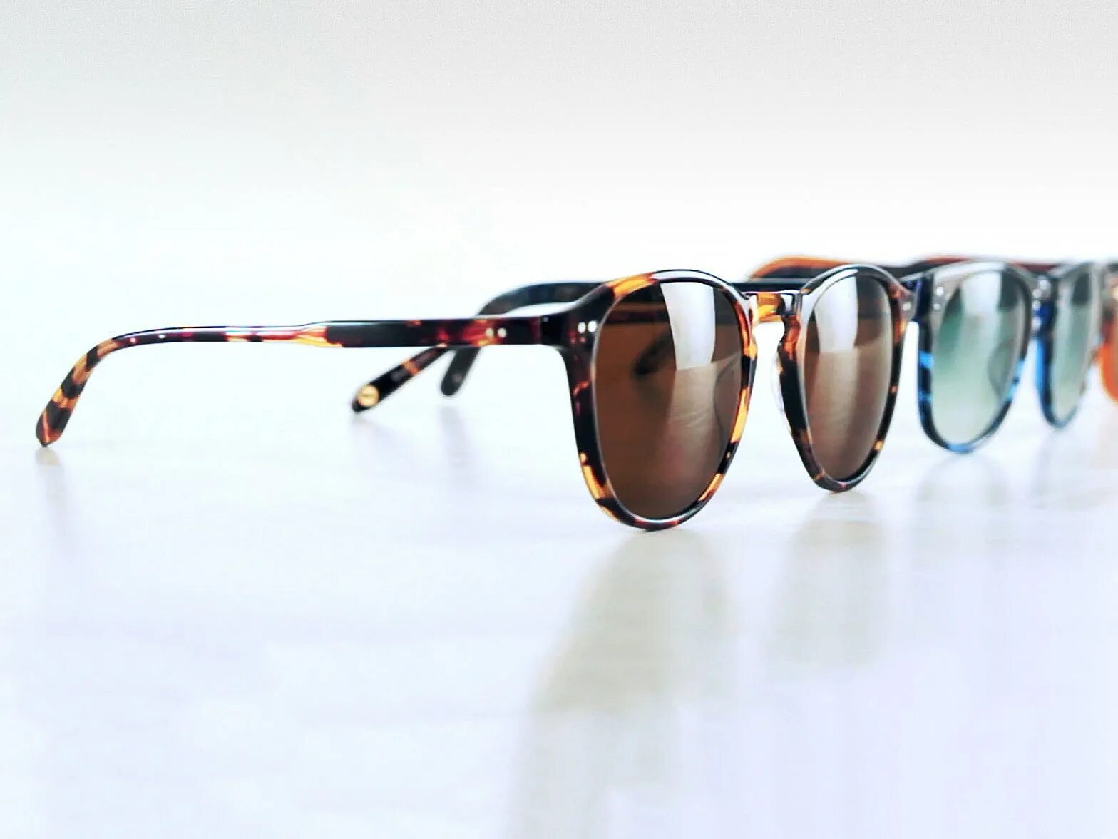 Your sunglasses. Очки. Солнечные очки. Реклама солнцезащитных очков. Солнцезащитные очки реклама.