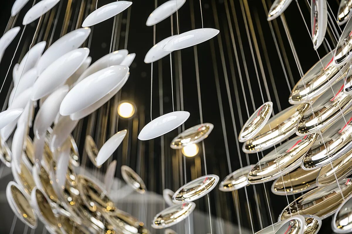 Sans souci pearl. Люстра sans souci bowls. подвесной светильник frozen sans souci chandelier. люстра light vargov - frozen leaves. люстра symphony sans souci.