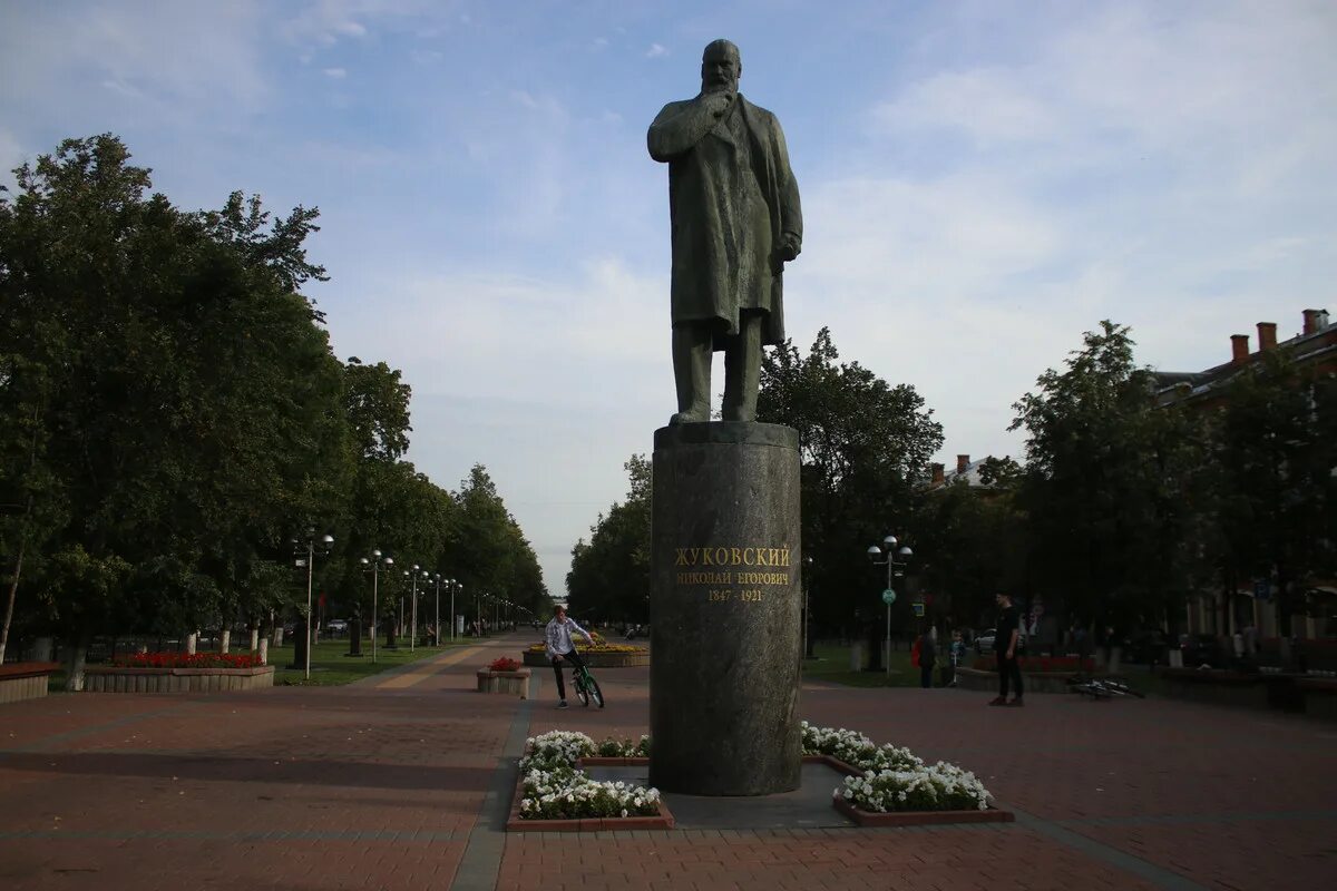 Пл жуковского