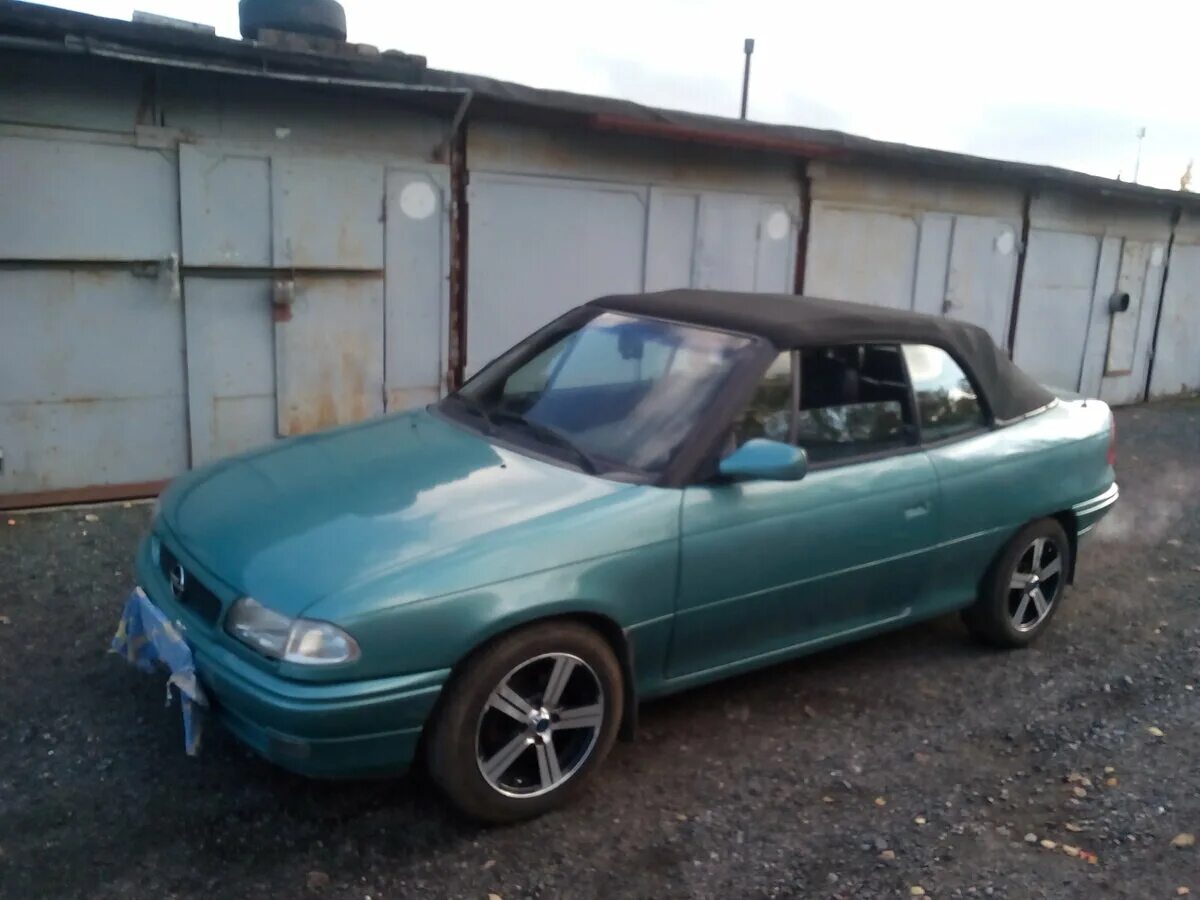 Опель частные объявления. Opel Astra 1995 Cabriolet. Opel Vectra 1995 kabrolet. Opel Astra Cabrio 1995. Opel Astra f Cabrio.