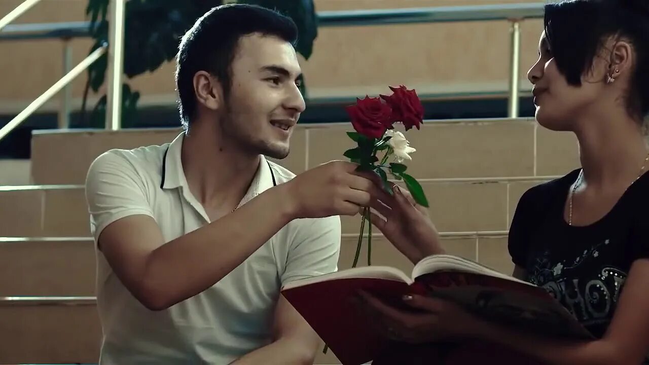 Олим ака гитарист. Sayfulla izlab. Olim kim. Олим. Olim otaxon.