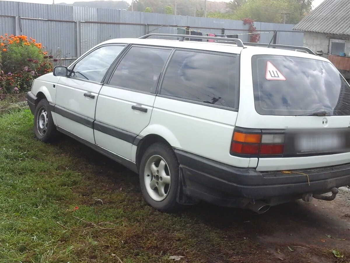 Купить бу фольксваген б3. Volkswagen Passat b3 1990 универсал. VW Passat универсал 1990. Фольксваген Пассат универсал 1990 года. Passat b3 90.