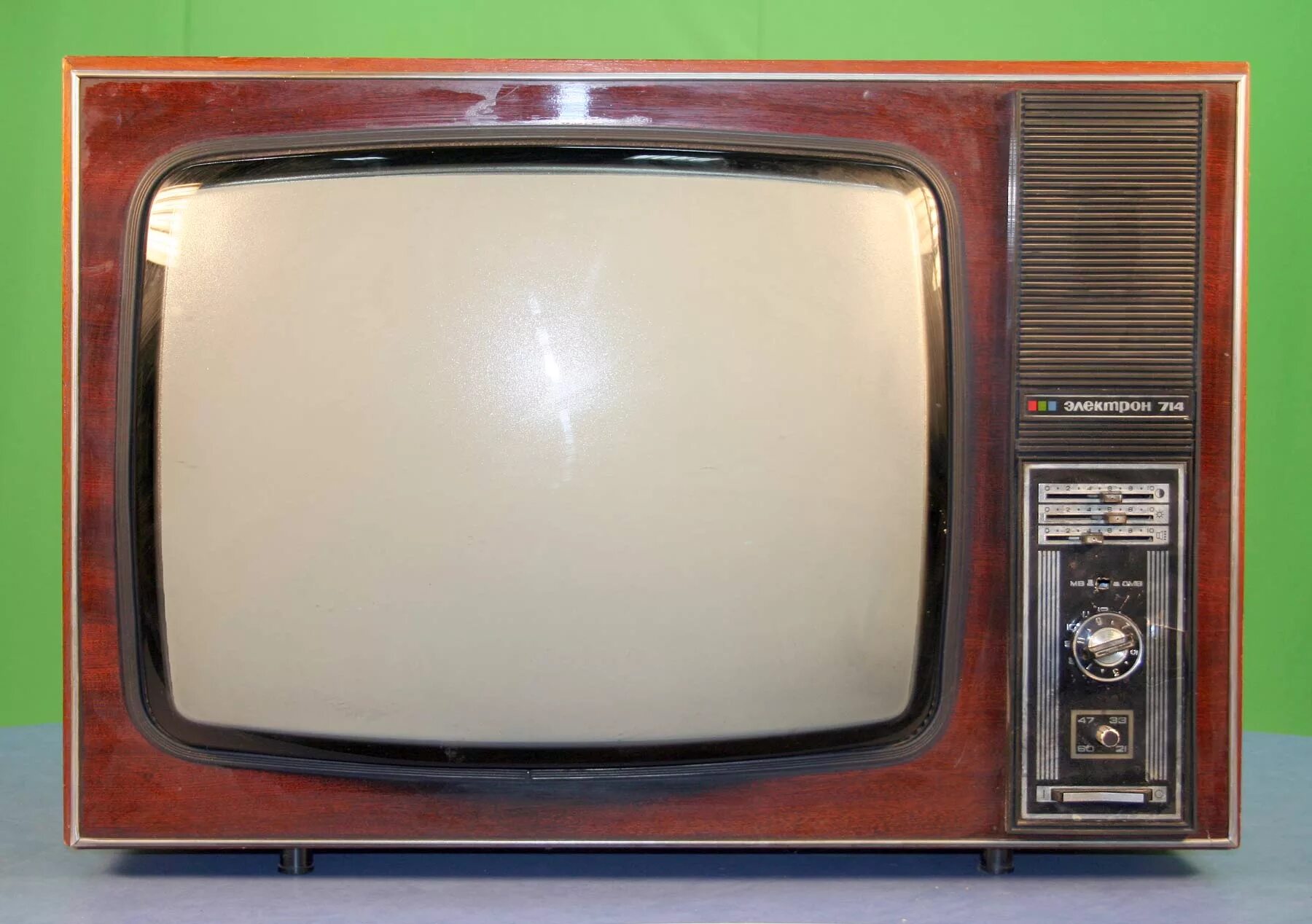 Советский телевизор темп 714. Juq 714. Цветной телевизор электрон 716. Телевизор рубин 714д. Juq 714.