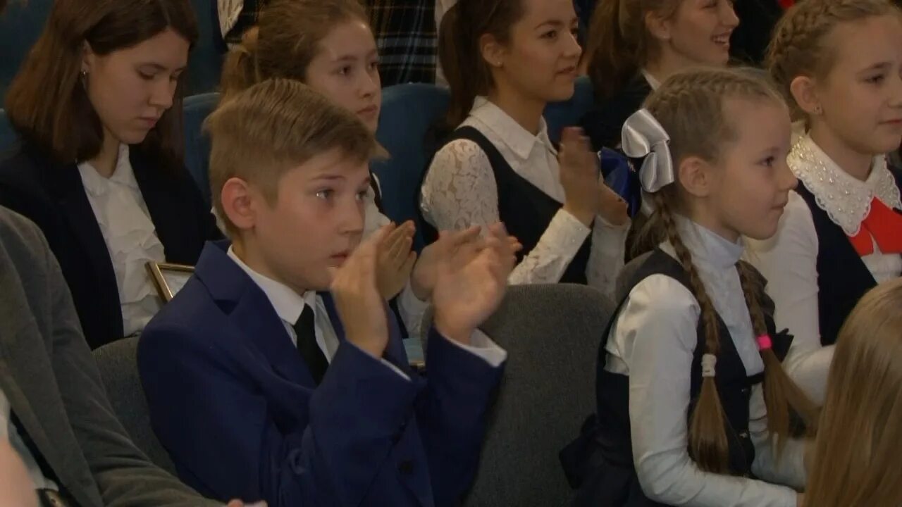 Самгу естественнонаучный институт. Трехстах школьников. Новая школа. Трехстах школьников. Школа моделей.