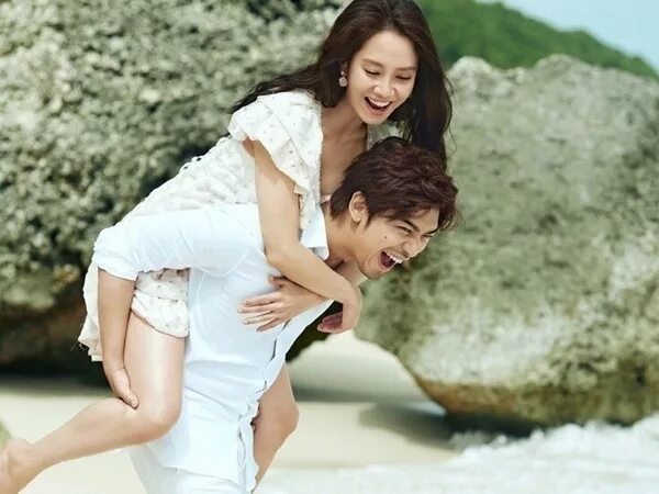 Сон джи ледяной. Song ji hyo ледяной цветок. Сон джи хё фильмы ледяной цветок. Дворец дорама сон джи хё. Ледяной цветок фильм 2008 поцелуй.