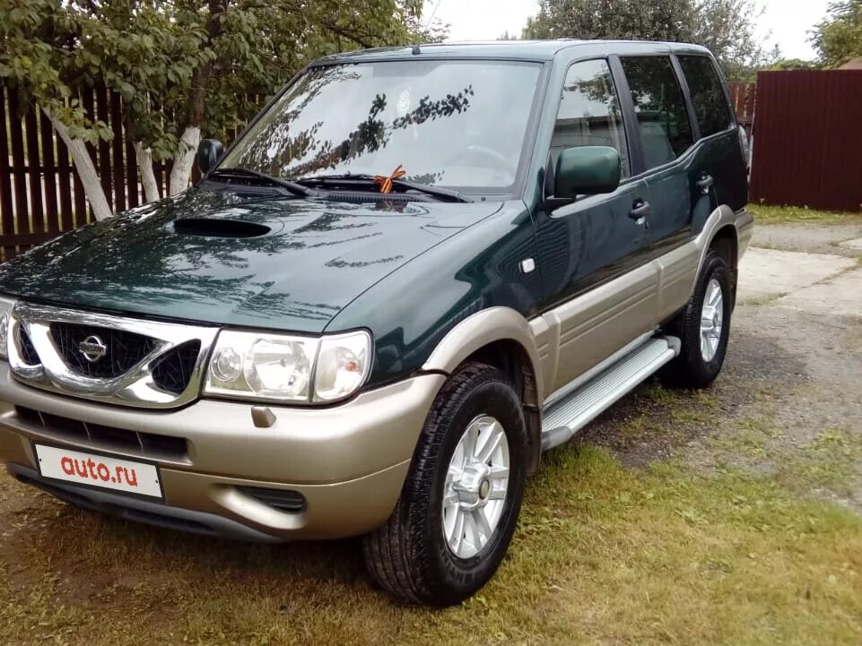 Ниссан террано 2.0 купить. Nissan Terrano II Рестайлинг 2. Ниссан Террано 2 2001. Nissan Terrano 2001. Nissan Terrano 4wd.