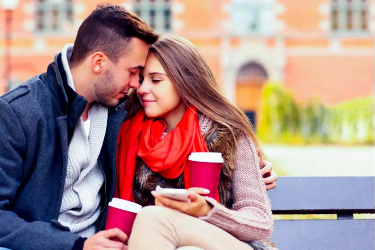 Мужчина и женщина любовь. Влюбленные парочки. Счастливые отношения. Красивые парочки. Влюбленность в себя.