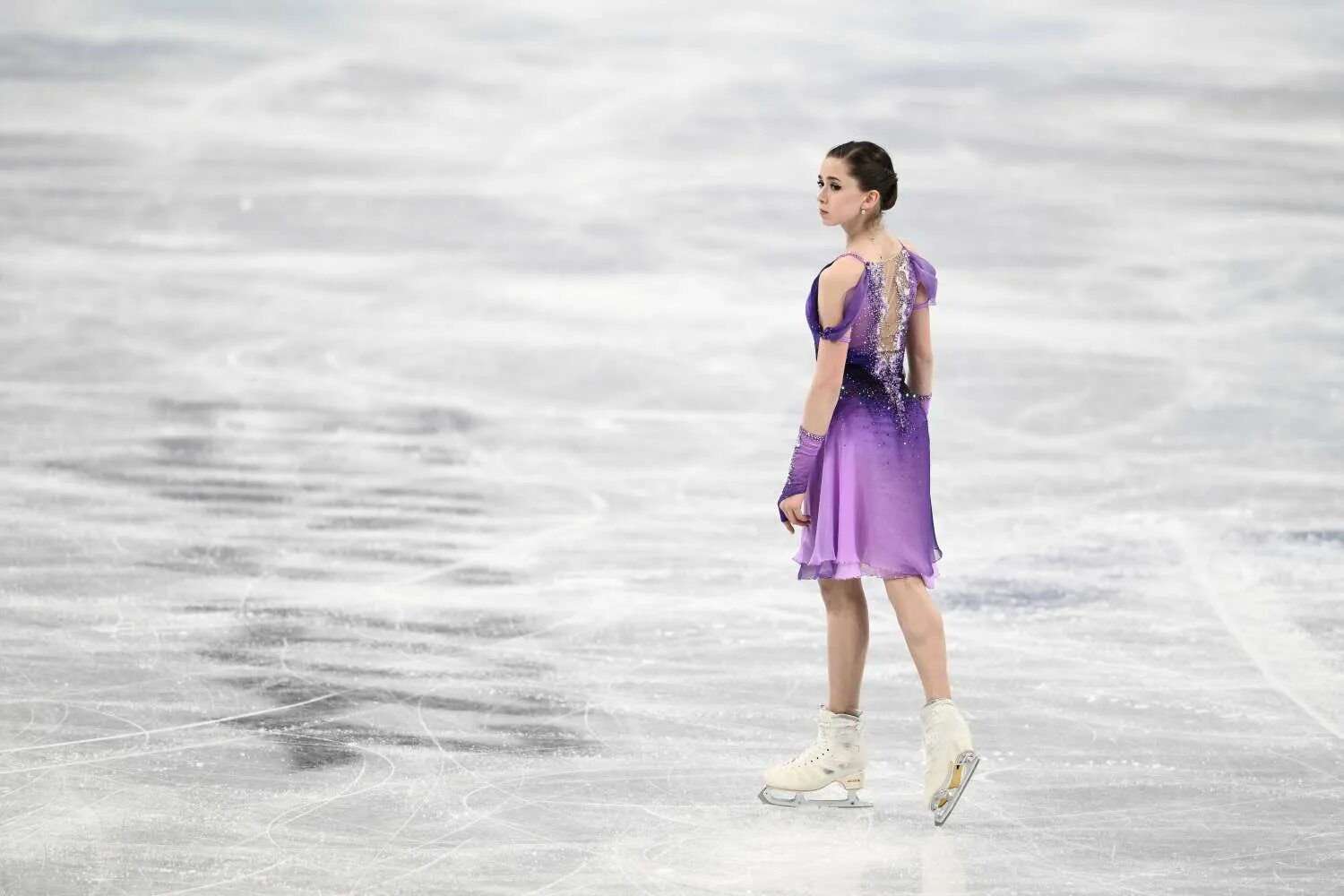 Камила валиева фигуристка пекин 2022. Камила валиева фигуристка. Камила валиева фигурное катание 2022. Фукуреска камила валиева. Камила валиева фигурное катание 2022.