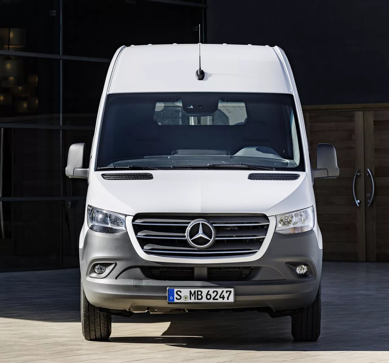 Спринтер 2018 года. Mercedes Benz Sprinter 2018. Мерседес Спринтер 2018. Mercedes Benz Sprinter фургон 2018. Mercedes Benz Sprinter 2019.