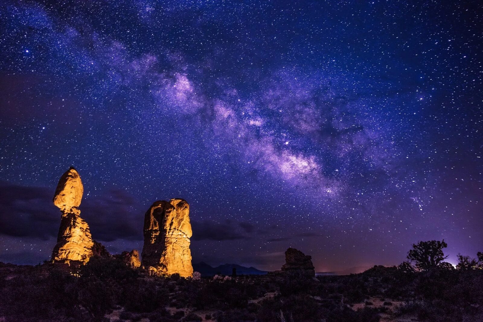 Камень ночное небо. Юта штат сша ночное небо. звездное небо в америке. млечный путь. звëздное небо аризоны.