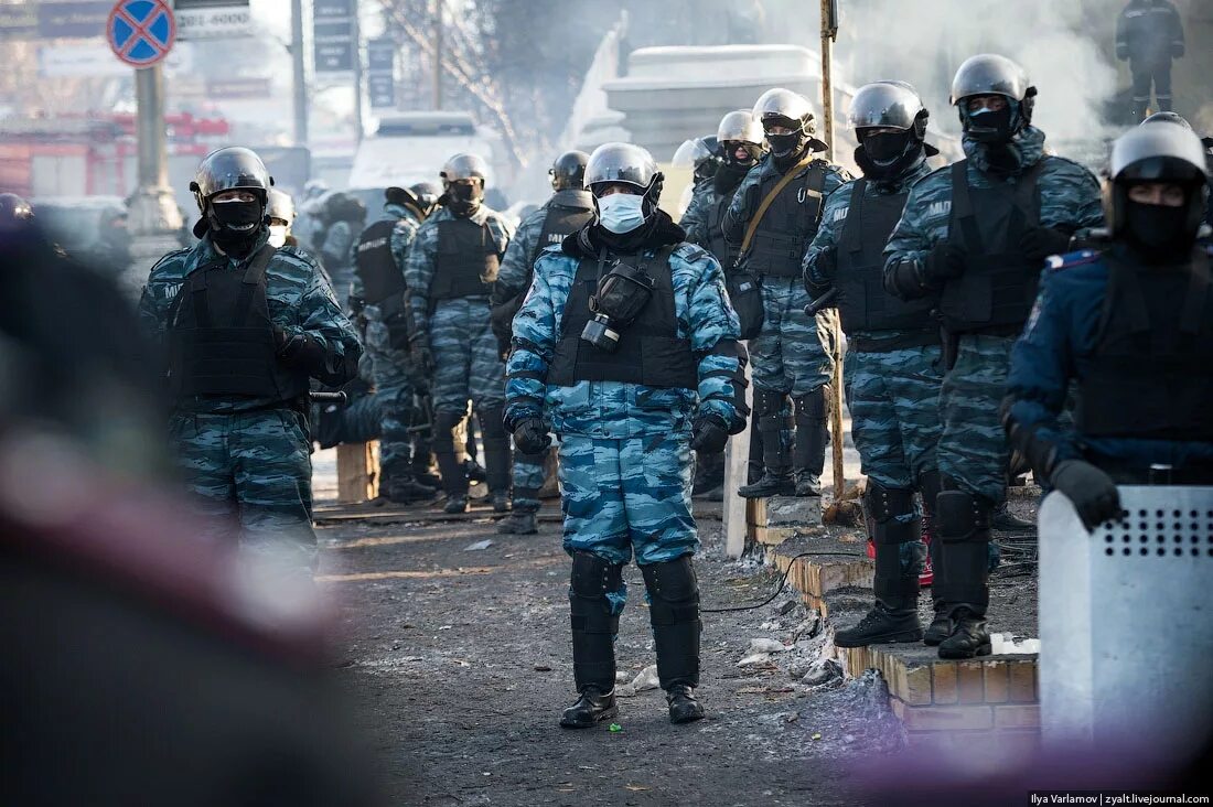 Беркут спецназ Украины Майдан. Майдан на Украине в 2014 Беркут.