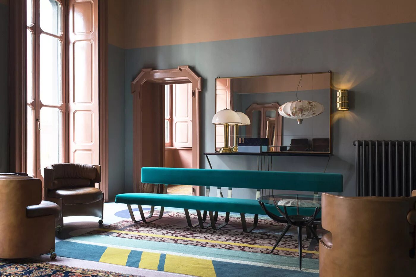 Студия в стиле лофт для девушки. Апартаменты киев. Резиденции галерея чижова. Резиденция гч воронеж. Галерея апартаментов.