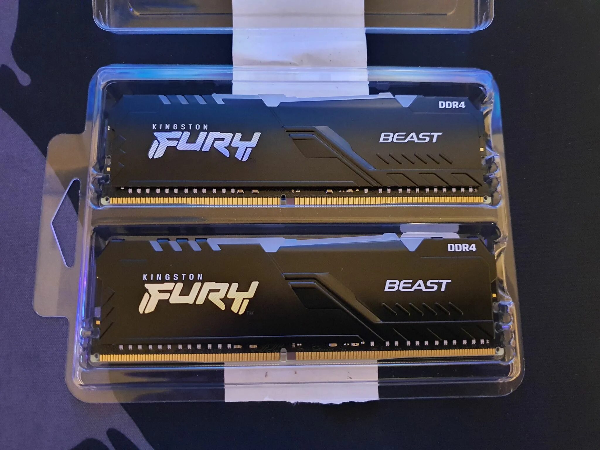 Оперативной памяти kingston fury beast 32gb. Kingston Fury Beast Black 16 GB ddr4 3733. Kingston Fury Beast ddr4. Kingston Fury Beast Black 2x8gb 3733. Ddr4 Kingston Fury Beast RGB 3733mhz.