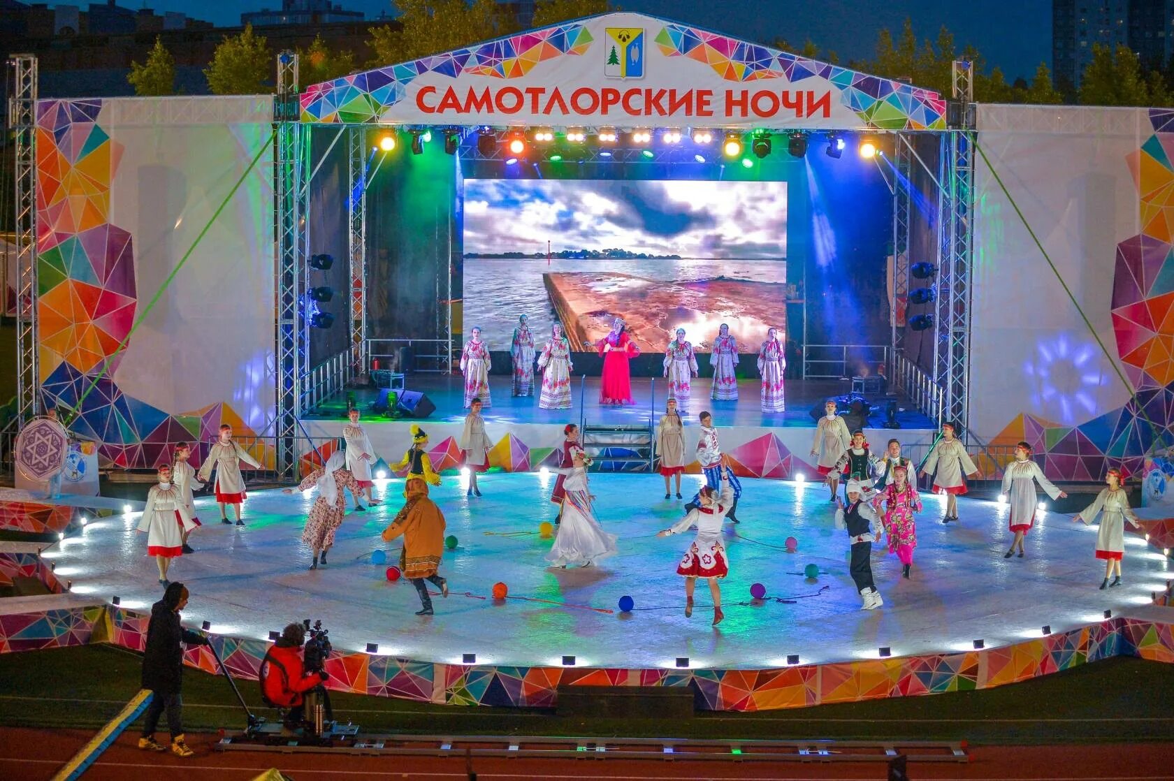 Самотлорские ночи 2025. Самотлорские ночи нижневартовск 2025. самотлорские ночи нижневартовск. самотлорские ночи в 2025 году нижневартовск. стадион нижневартовск самотлорские ночи.