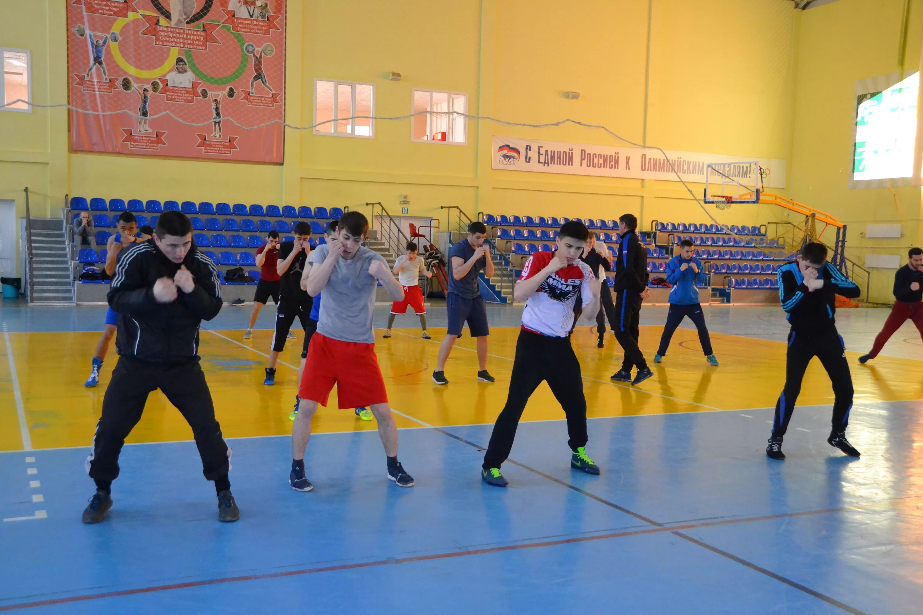 Бокс сальск. Спорткомплекс Сальский секции. Спорткомплекс Сальск. Спорткомплекс в Динской.