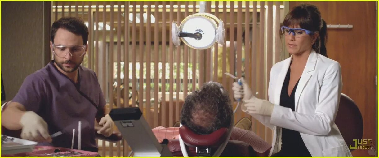 Несносные боссы фильм 2011 дженнифер энистон. Несносные боссы (2011) дженнифер. Несносные боссы фильм 2011 дженнифер энистон. Джулия харрис несносные боссы. Няня для несносных боссов читать.