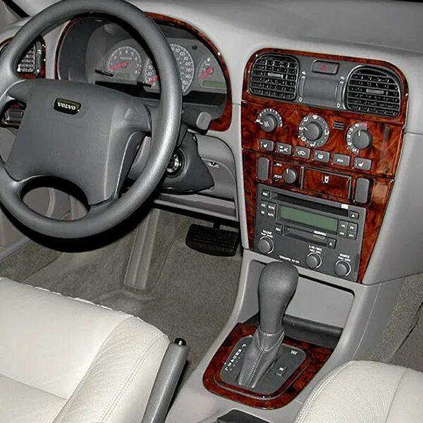 Volvo s40 2002 салон. Volvo s80 2000 салон. Volvo s40 2000. Вольво s40 2000 салон. Торпеда 2000