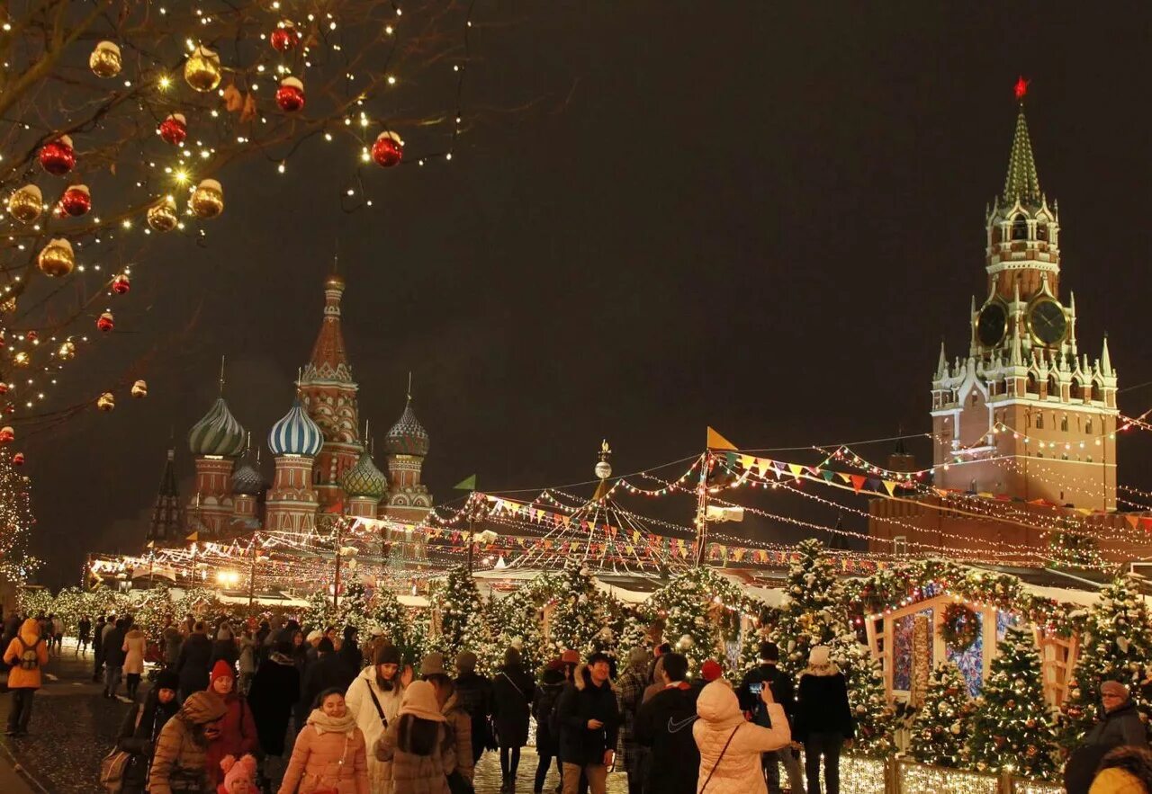 Красная площадь в Москве 2022 год. Москва Новогодняя площадь 2022. Красная площадь новый год. Новый год в Москве.