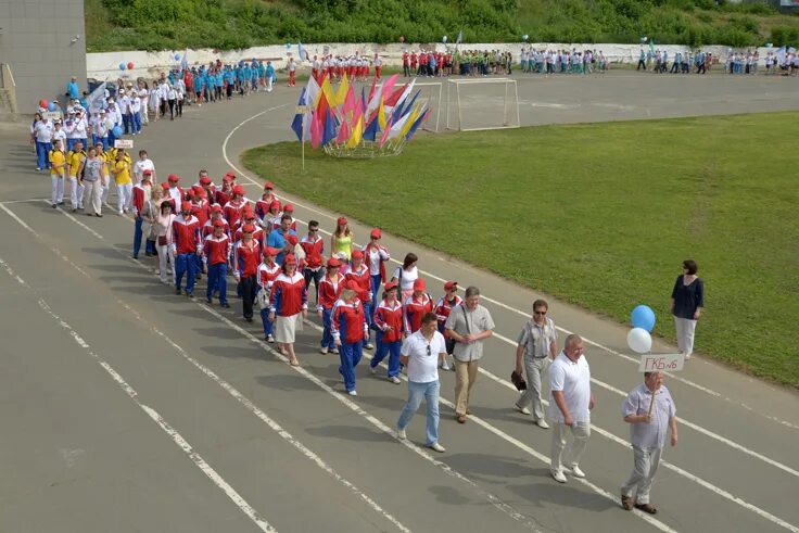 Эстафета мужская спартакиада. Спартакиада парад. Спартакиада работников здравоохранения. Открытия Спартакиады на открытом стадионе. Спартакиада работников здравоохранения Приморского края.