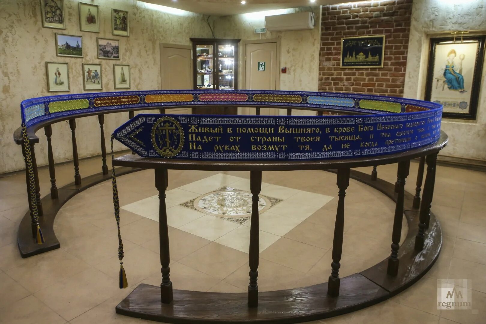 Пояс торжок. Торжокские золотошвеи пояс. Музей золотошвей в торжке. Дом пояса в торжке. Торжок музей пояса.