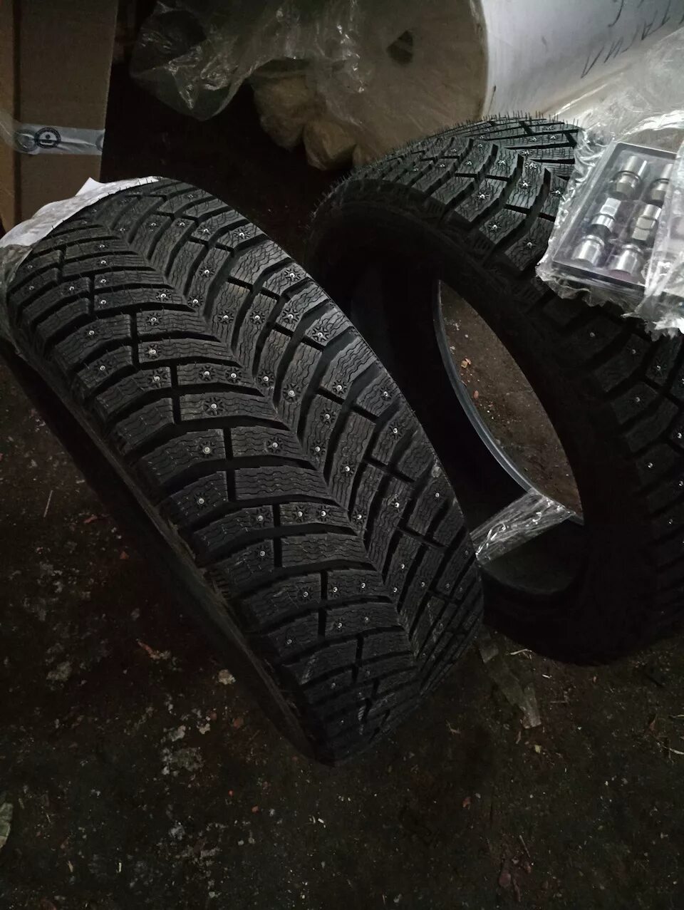 Michelin x ice north 4 отзывы. Nokian hakkapeliitta 9 michelin x-ice north 4. хакапелита 8 и мишлен 4. зимняя резина на 2010 hyundai sonata.