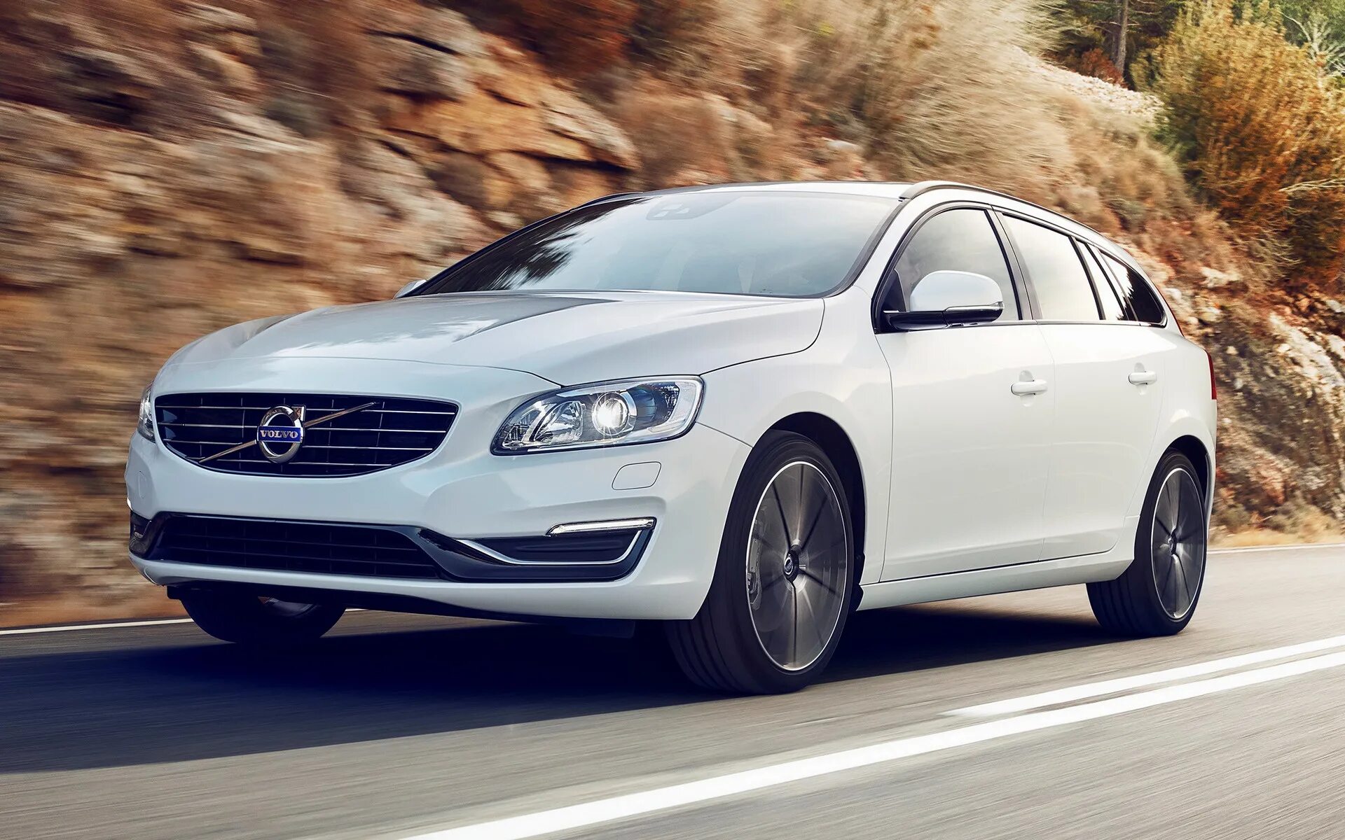 Почему машина вольво. Volvo v60. Volvo седан 2023. Вольво s60 универсал 2016. Volvo 1800s.