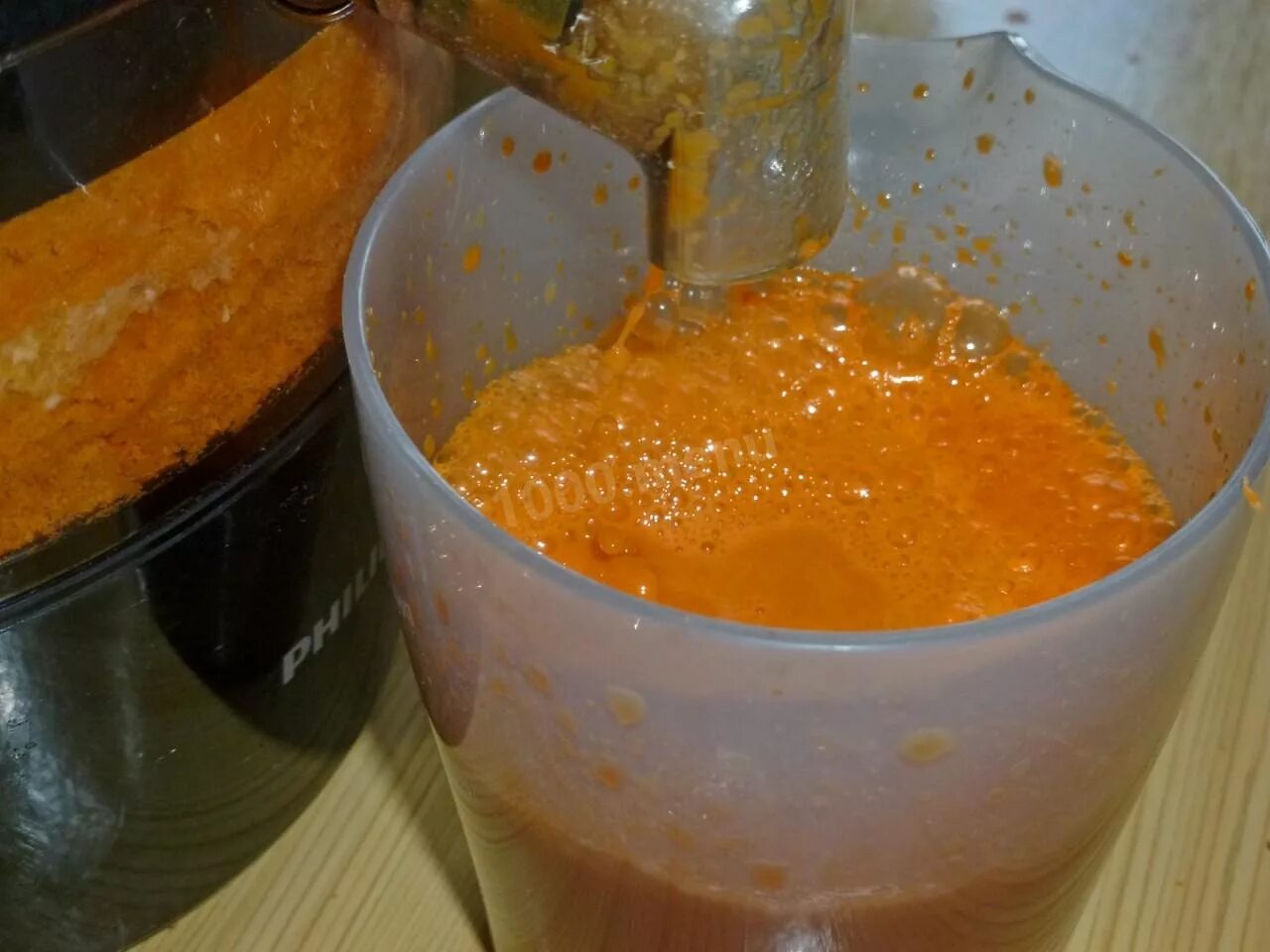 Можно ли сделать сок. Морковно тыквенный сок на зиму. Сок из тыквы на зиму. Тыквенный сок через соковыжималку. Тыквенно-морковный сок.