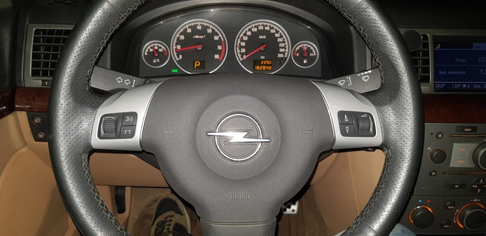 Руль Опель Вектра. Опель Вектра с 2004 руль. Руль Вектра ц. Opel Vectra c 2005 руль.