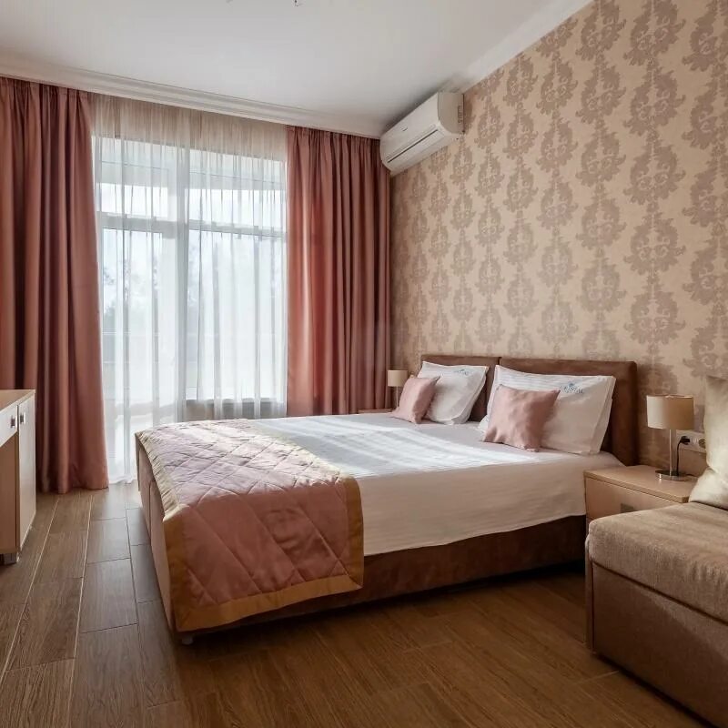 Грейс улан. Грейс Кристалл отель. Hotel Cristal 3* 2198 USD.