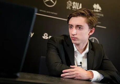 Даниилом дубовым