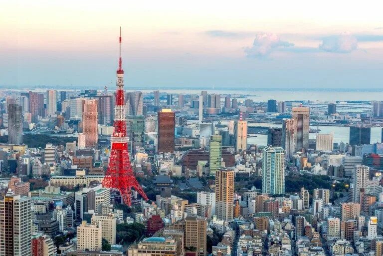 Телевизионная башня Токио. Роппонги Токийская башня. Смотровая телебашня Токио. Роппонги Хиллз Мори Тауэр.