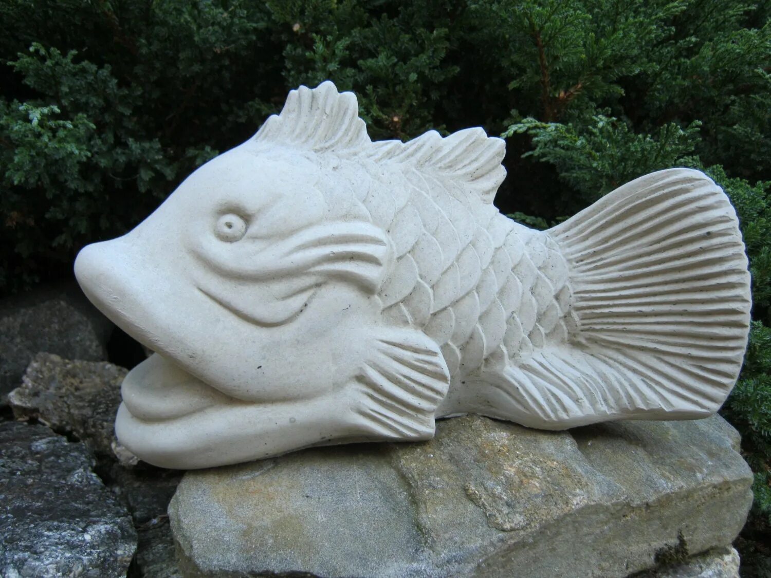 Рыба скульптура. Статуя рыбы. Статуя рыбы. Рыба скульптура. Аризона рыба статуя.