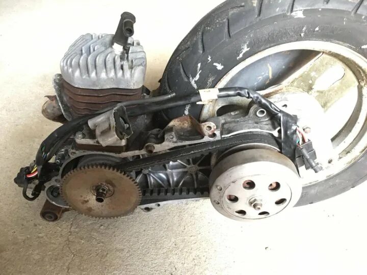 Двигатель мопед хонда дио. Двигатель honda dio 27. двигатель на скутер хонда дио 27. honda dio af 18 двигатель. двигатель на скутер хонда дио 18.