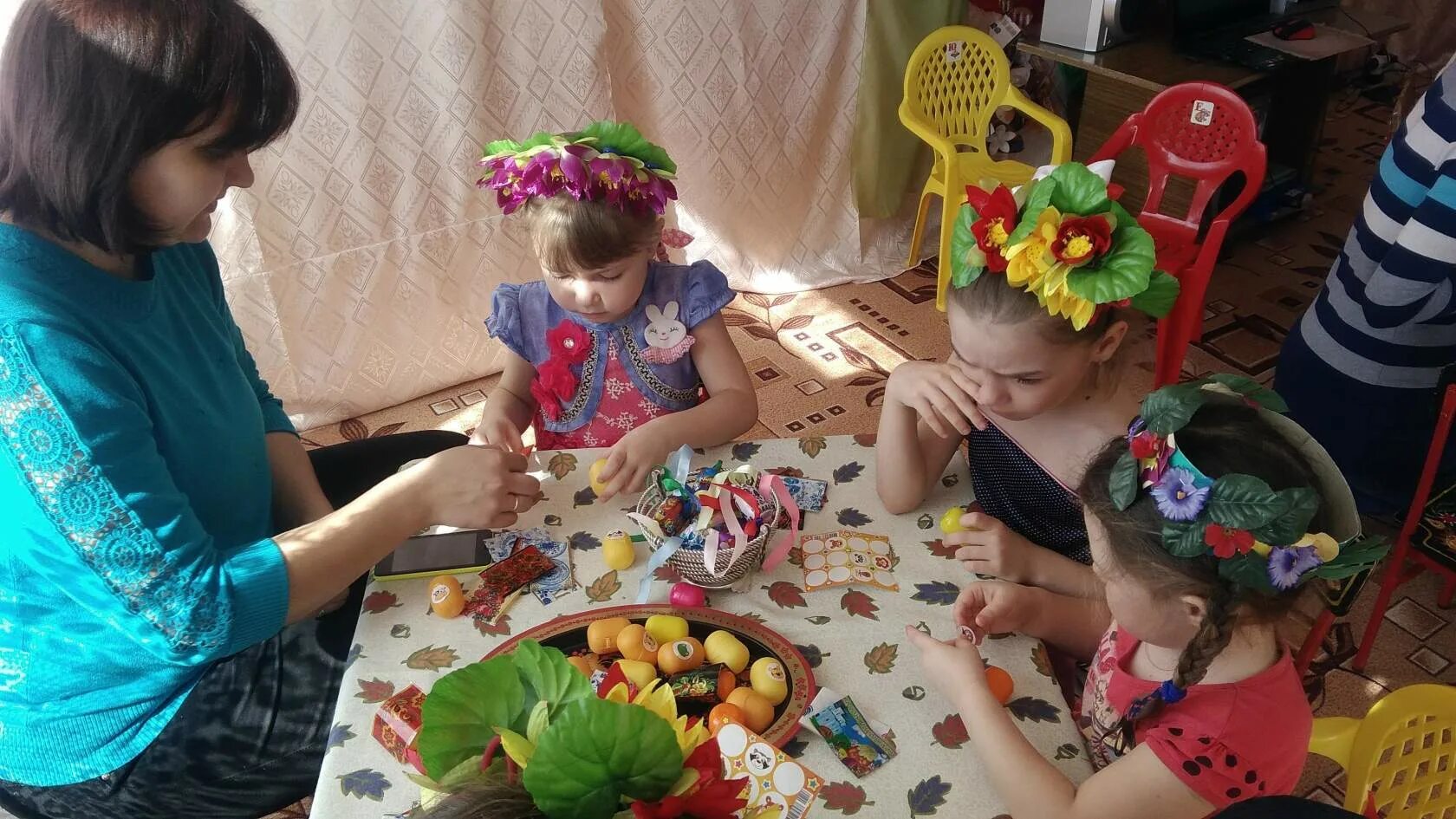 Конкурс семьи в доу. Пасха в детском саду. Праздник Пасхи в детском саду. Праздники в ДОУ. Развлечение пасхальное в ДОУ.