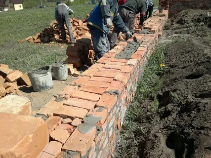 Кирпич под фундамент