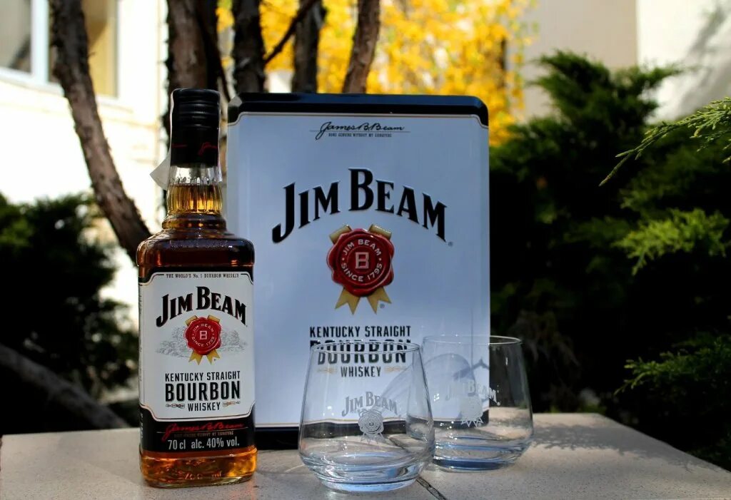 Jim beam кб. Бурбон джим бим 225. виски jim beam bourbon. бренди джим бим.