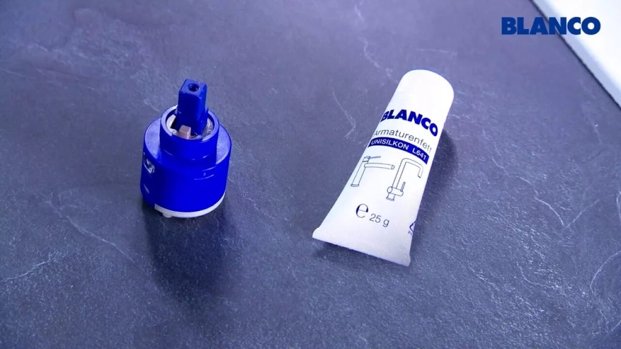 Смазка для картриджа смесителя grohe. Чем смазывать однорычажный смеситель. Ремкомплект для керамической кран-буксы. Чем смазывать однорычажный смеситель. Сантехническая смазка для смесителей.