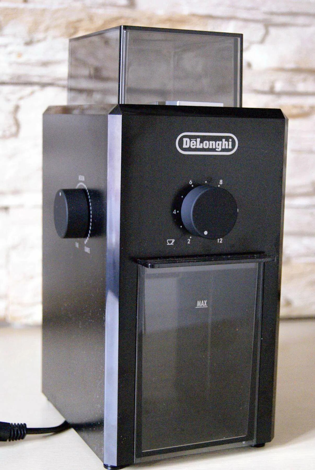 Delonghi kg. Кофемолка делонги жерновая kg79. Delonghi kg 79. Delonghi kg 79. Delonghi kg.