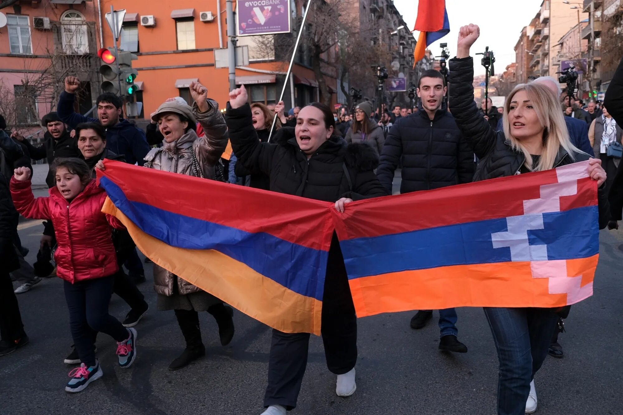 Митинги в Армении. Армения митинг Россия. Митинг в Ереване. Революция в Армении 2018. Новости армении и россии сегодня