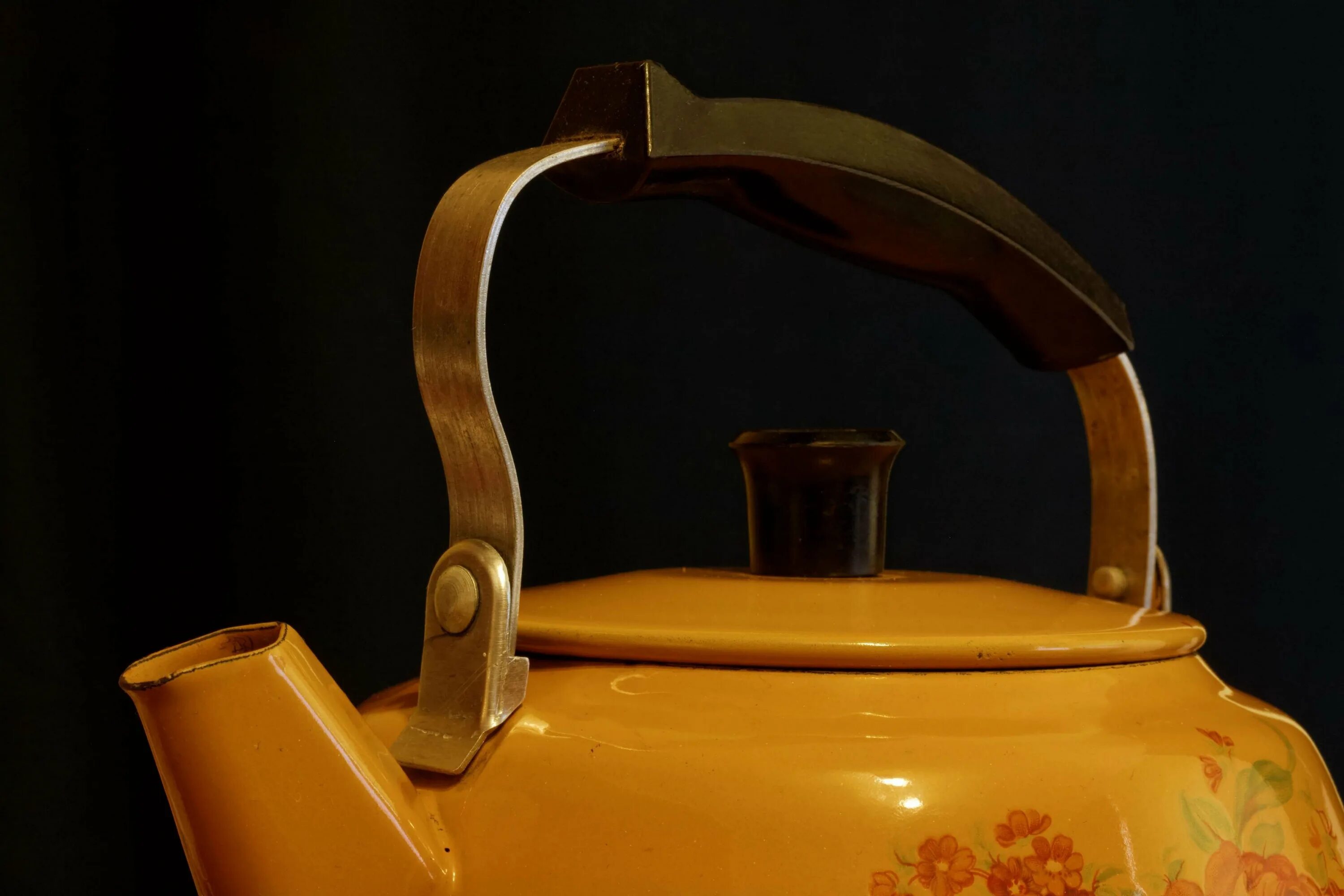 Чайник Retro Electric kettle. Чайник в ретро стиле. Чайник в ретро стиле электрический. Чайник горения в ретро стиле.