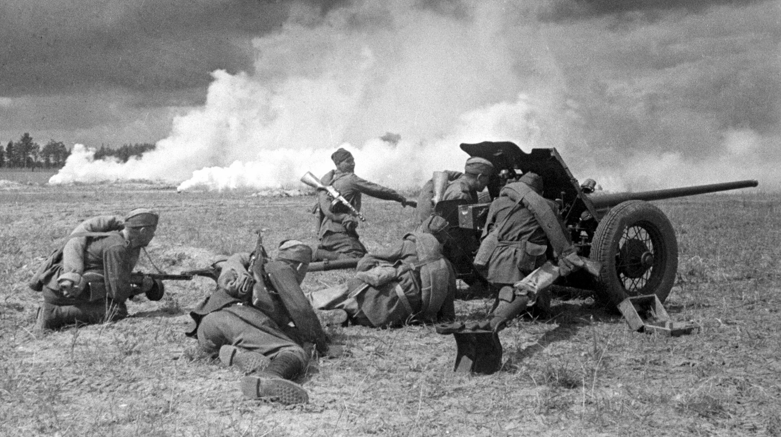 пушка ркка 45 мм. 42 45 год. 45 мм пушка вов. летчики ссср второй мировой войны. 42 45 год.