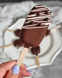 Муссовые эскимо на палочке